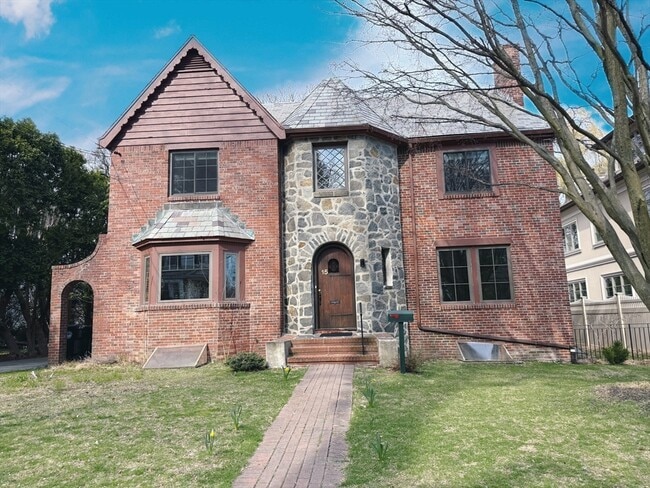 property at 15 Winthrop Rd