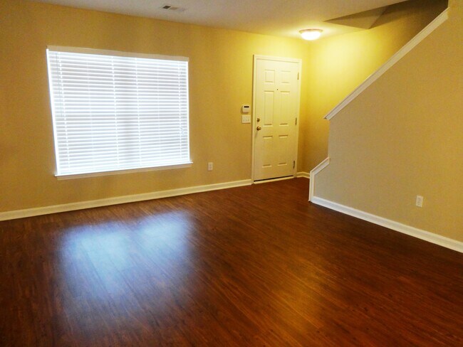 405 Crystal Oaks Ln in Moncks Corner, SC - Building Photo - Building Photo