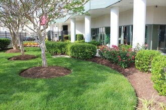 John Knox Towers - SENIOR COMMUNITY in Norfolk, VA - Foto de edificio - Building Photo