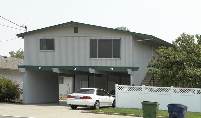 1609 Cavallo Rd in Antioch, CA - Foto de edificio - Building Photo