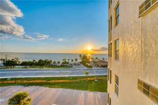 5600 Bonita Beach Rd SW in Bonita Springs, FL - Building Photo