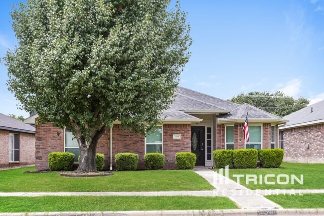 property at 755 Catalina Dr
