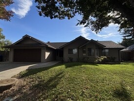 1728 Colin Ln in Modesto, CA - Building Photo