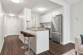 Carruthers Wharf Apartments in Kingston, ON - Building Photo - Building Photo