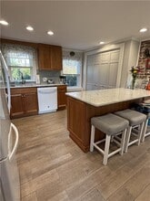 170 Austin Rd in North Kingstown, RI - Building Photo - Building Photo