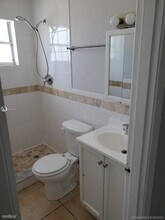 2775 Taft St-Unit -Apt 312 in Hollywood, FL - Foto de edificio - Building Photo