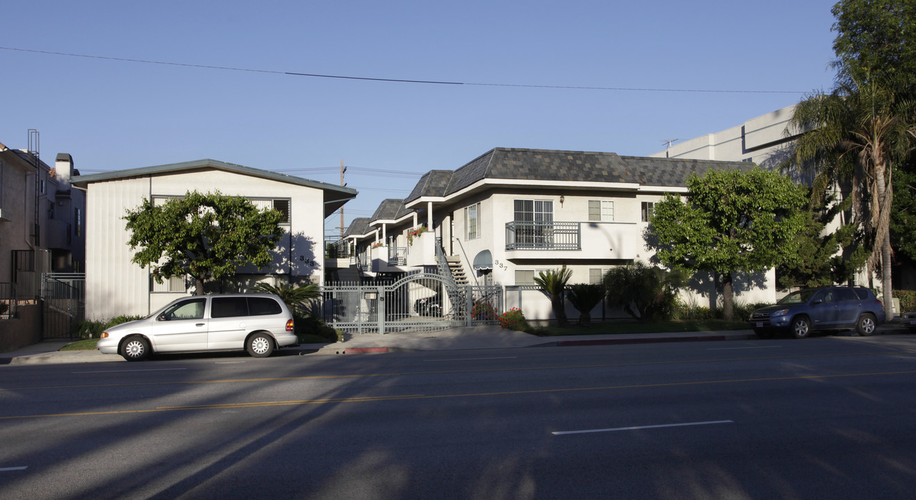 333-337 N Buena Vista St in Burbank, CA - Building Photo