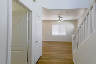 8605 Nature Scene Dr in Las Vegas, NV - Building Photo - Building Photo