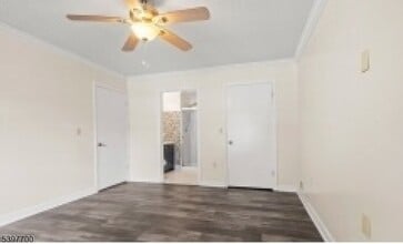 24 Amberly Ct in Franklin Township, NJ - Building Photo - Building Photo