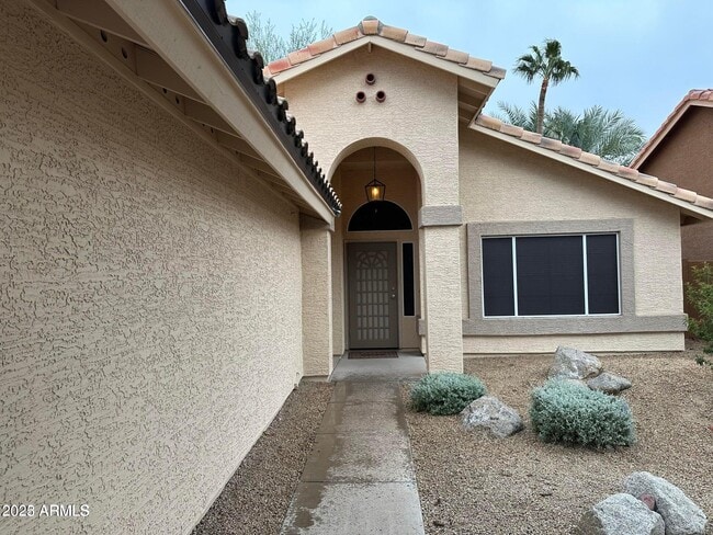 16021 S 43rd Pl in Phoenix, AZ - Building Photo - Building Photo