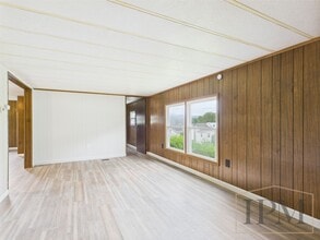 63 Roop St in Highspire, PA - Building Photo - Building Photo