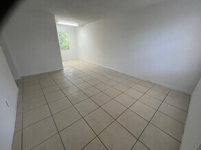 1227 NE 5th Ter in Fort Lauderdale, FL - Foto de edificio - Building Photo