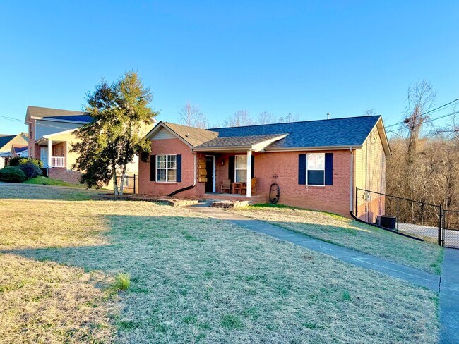 320 Cottonwood Ct in Clarksville, TN - Building Photo - Building Photo