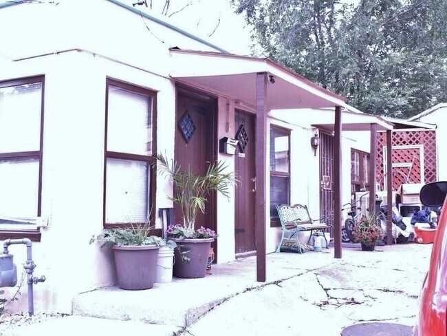 3401 W Pikes Peak Ave in Colorado Springs, CO - Building Photo - Building Photo