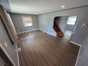 225 Fairlawn Ave in Elyria, OH - Building Photo - Building Photo