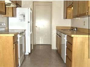 property at 3715 Hulen Park Cir