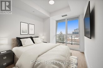 6 Greenbriar Rd in Toronto, ON - Building Photo - Building Photo