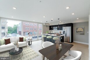 6604 Ridge Ave, Unit 205 in Philadelphia, PA - Building Photo