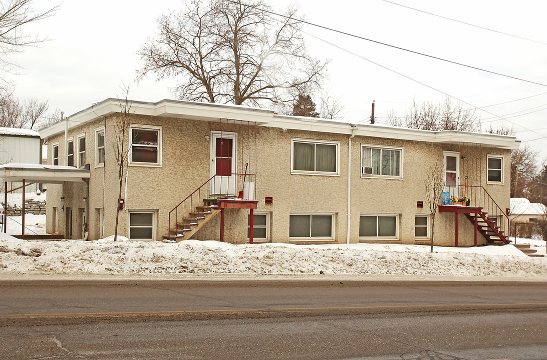 100 Belvidere St E in St. Paul, MN - Building Photo