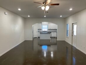 705 Tower Mill Ct in Waco, TX - Building Photo - Building Photo