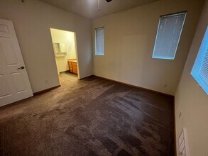 1389 Hudson St in Dupont, WA - Building Photo - Building Photo