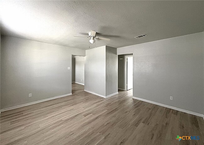 property at 305 Northern Dove Ln