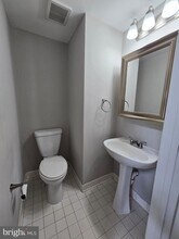 20306 Baymeadow Ct in Ashburn, VA - Building Photo - Building Photo