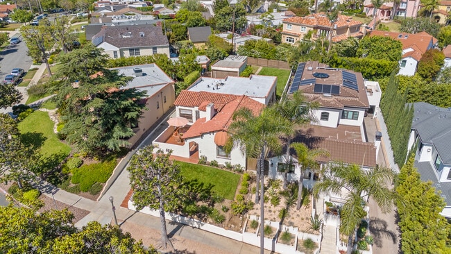 1511 Pandora Ave in Los Angeles, CA - Building Photo - Building Photo