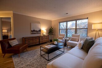 39 Buttles Ave in Columbus, OH - Building Photo - Building Photo