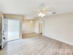 4406 Tina Ln in Plant City, FL - Building Photo - Building Photo