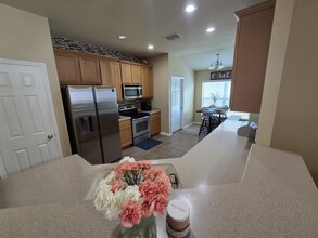 11541 Tangle Creek Blvd in Gibsonton, FL - Foto de edificio - Building Photo