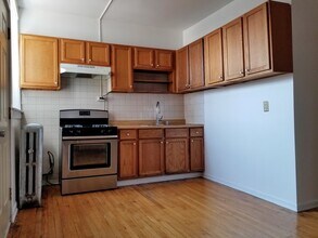 2220 N St Louis Ave in Chicago, IL - Building Photo - Building Photo