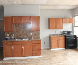 139 South St in Waymart, PA - Foto de edificio - Building Photo