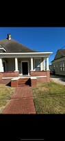 2238 Broadway St, Unit 2238 Broadway St in Beaumont, TX - Building Photo