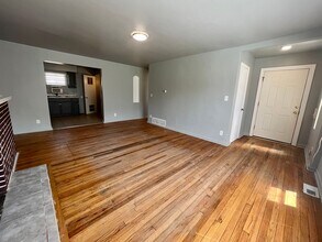 4813-4815 Taylor St in Omaha, NE - Building Photo - Building Photo