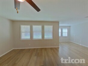 219 Jenkinson Dr in Fate, TX - Foto de edificio - Building Photo