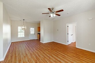 507 Dove Way in Social Circle, GA - Building Photo - Building Photo