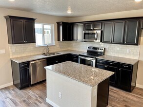 5978 S Carlburg Ave in Boise, ID - Building Photo - Building Photo