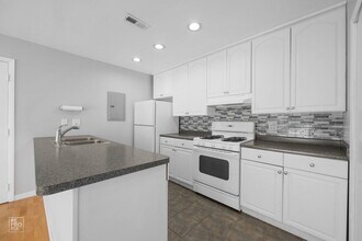 1449 Quaker Ln in Prospect Heights, IL - Building Photo - Building Photo