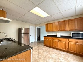 42 Cleveland St in Wilkes-Barre, PA - Building Photo - Building Photo