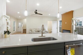 412 St Clair Ave in Columbus, OH - Building Photo - Building Photo