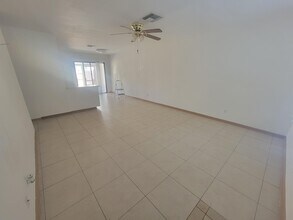 9285 Green Meadows Way in Palm Beach Gardens, FL - Building Photo - Building Photo