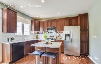 20457 Alicent Terrace in Ashburn, VA - Building Photo - Building Photo