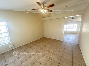 6615 N 77th Dr in Glendale, AZ - Building Photo - Building Photo