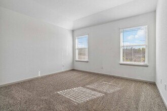 10207 Tulipwood Run in San Antonio, TX - Foto de edificio - Building Photo