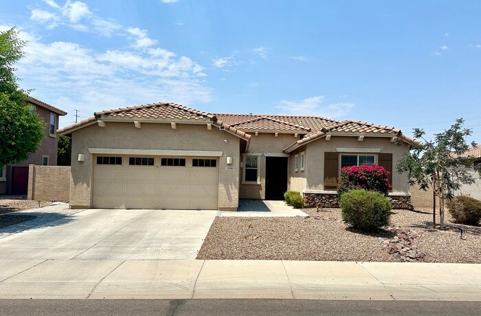 1098 E Regent Dr in Gilbert, AZ - Building Photo