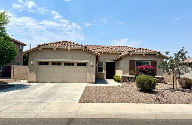 property at 1098 E Regent Dr