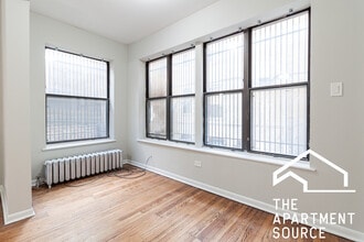 7726 N Marshfield Ave in Chicago, IL - Building Photo - Building Photo