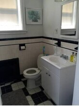 407 Angell St, Unit 2 in Providence, RI - Foto de edificio - Building Photo