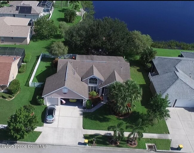 1114 Egret Lake Way in Melbourne, FL - Building Photo - Building Photo